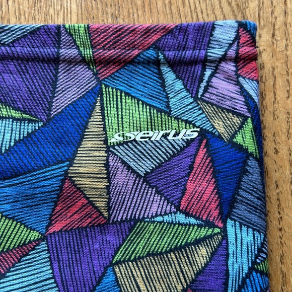 Seirus Innovatio Multi Color Geometric Shapes Unisex Snowdana / Neck Gator - Picture 2 of 5